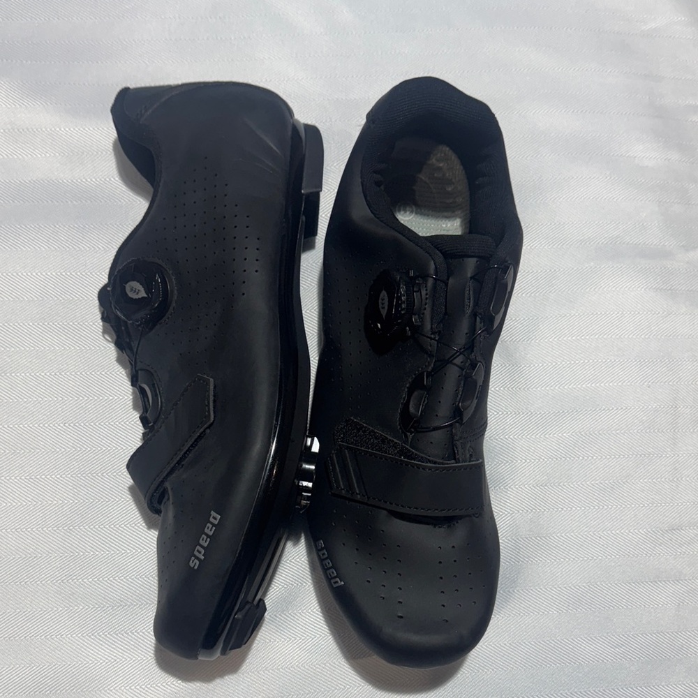 Men's Black Performance Cycling Shoes - Secure Fit